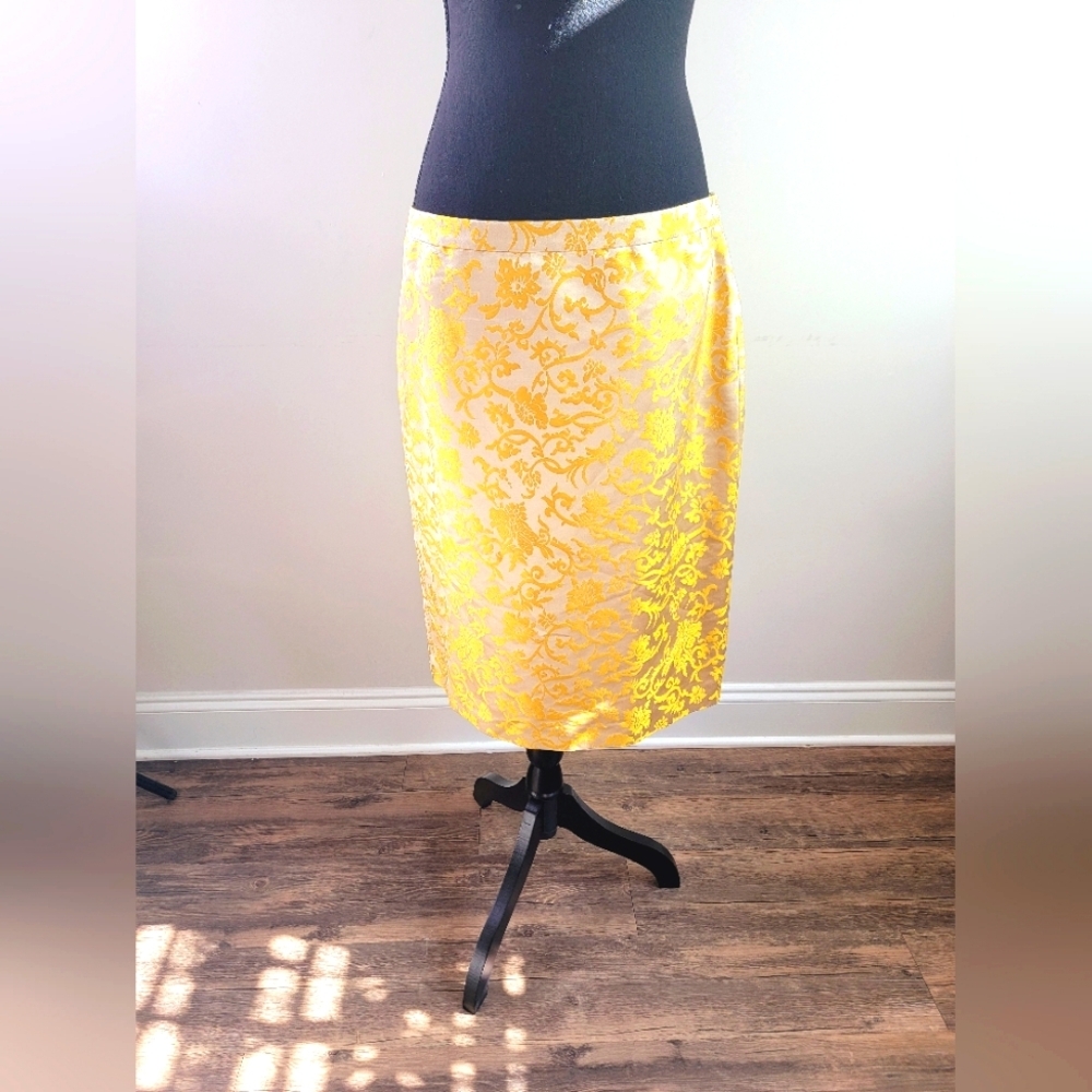 Banana Republic Gold Embroidery Classic Pencil Skirt Brand New sz 10 NWT